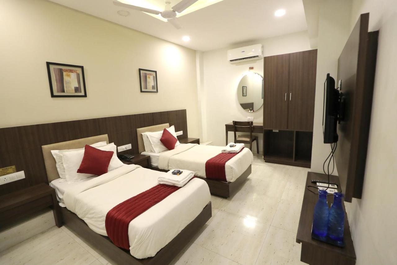 Hotel Privya Rooms And Banquet Surat Dış mekan fotoğraf