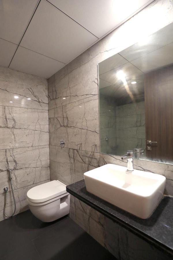 Hotel Privya Rooms And Banquet Surat Dış mekan fotoğraf