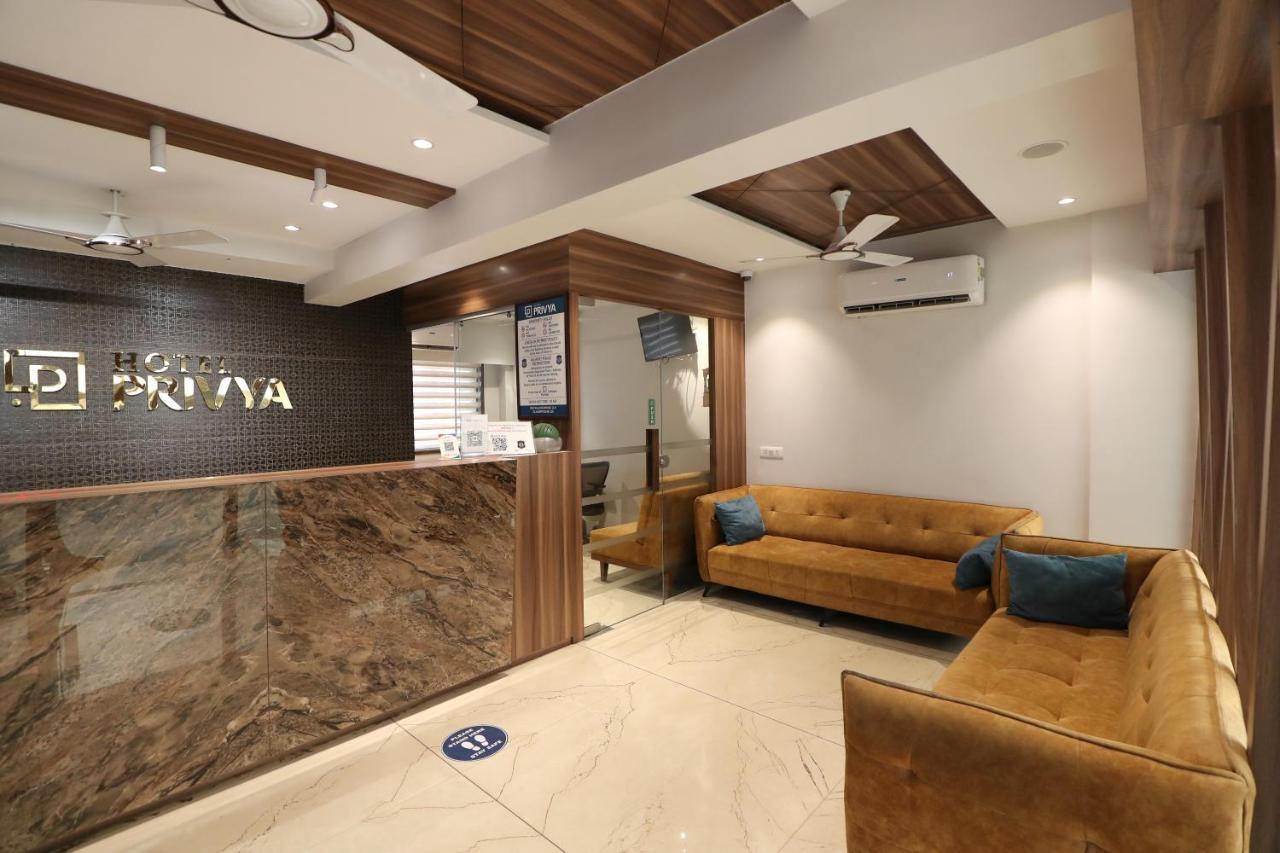 Hotel Privya Rooms And Banquet Surat Dış mekan fotoğraf
